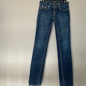 Women’s straight leg Big Star jeans.